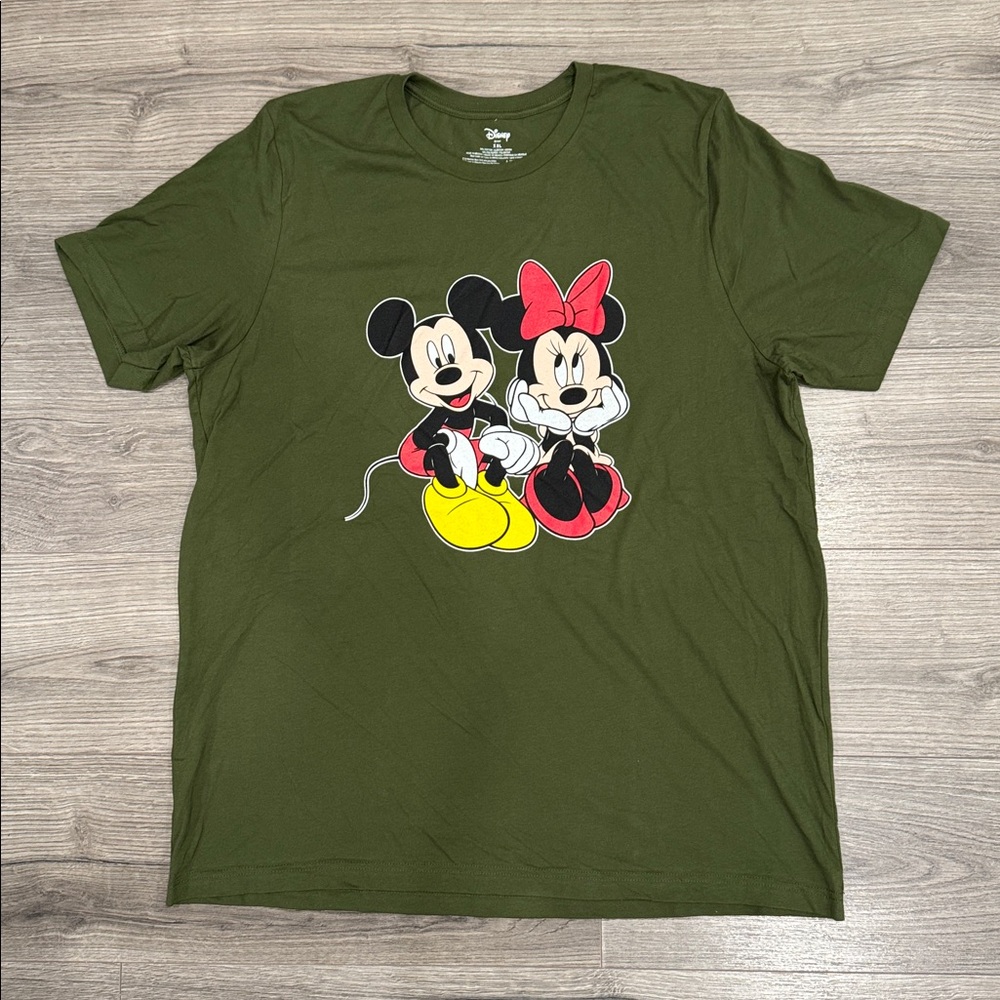 Disney Mickey & Minnie Mouse Men’s Tee Size XXL